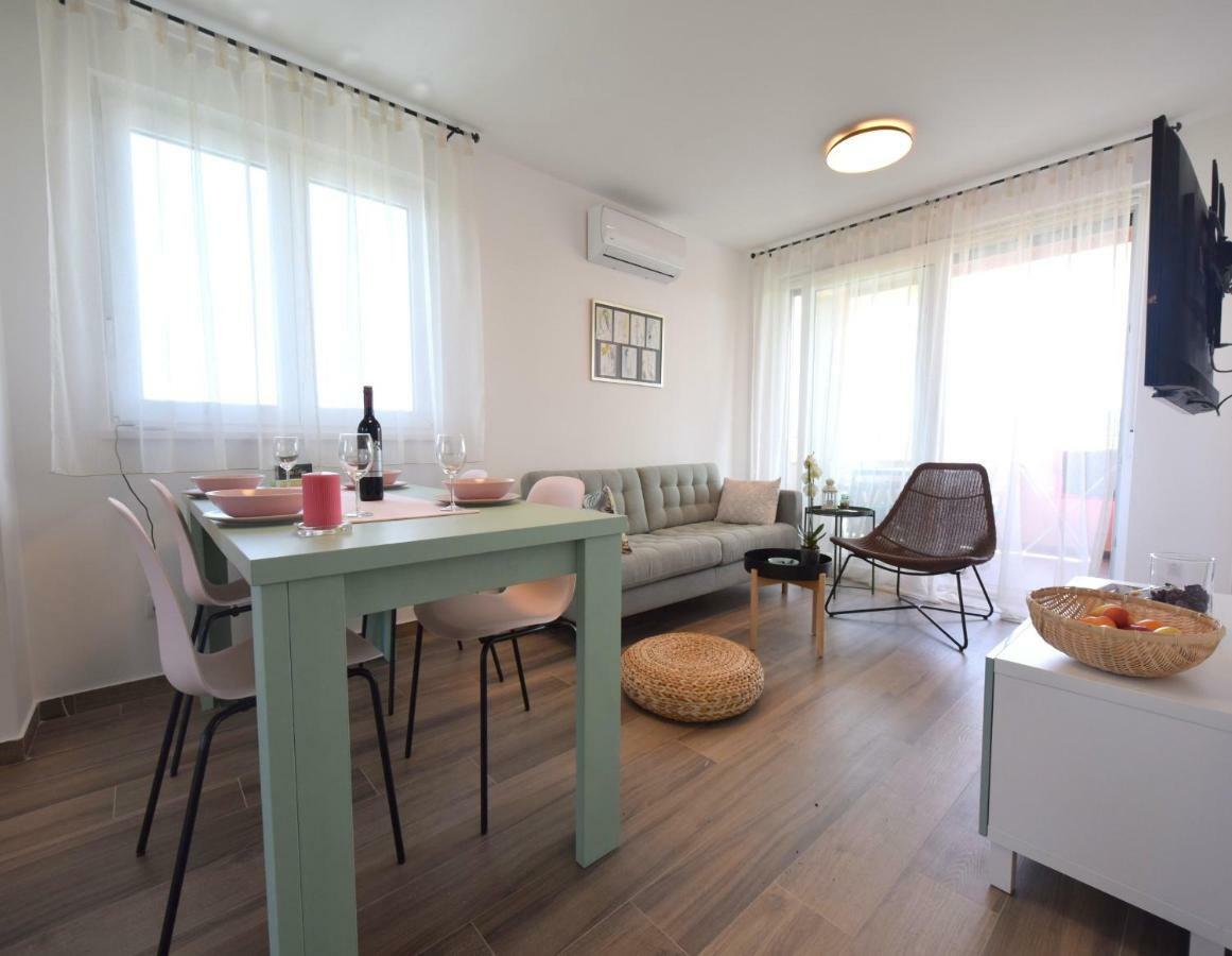 Apartments Medna Cizici Ngoại thất bức ảnh